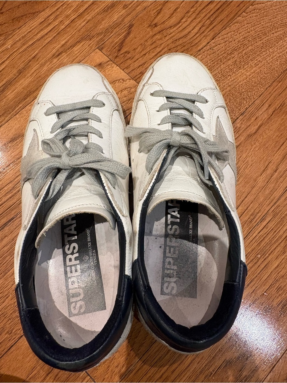 Golden goose Women's Super-Star with suede star and blue heel tab - Picture 5 of 6
